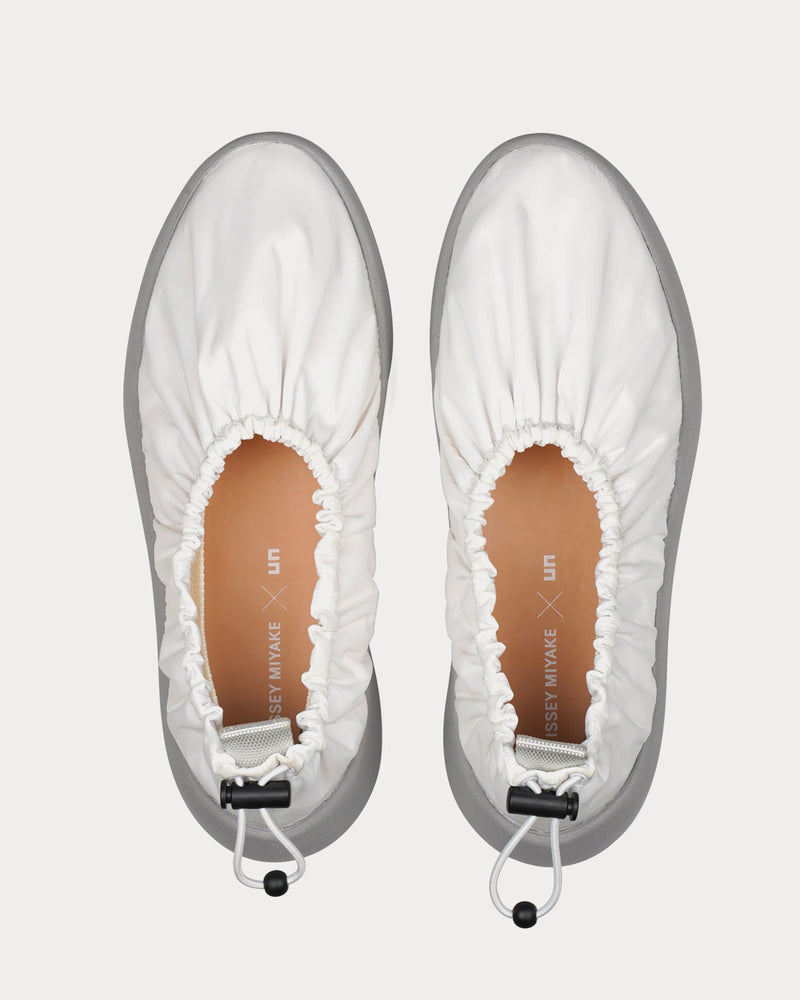 Issey Miyake Cover White Slip On Sneakers - 3