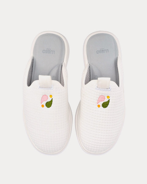 x Jolie Pelli White Slip Ons