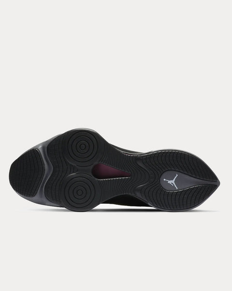 Air Zoom Black Low Top Sneakers