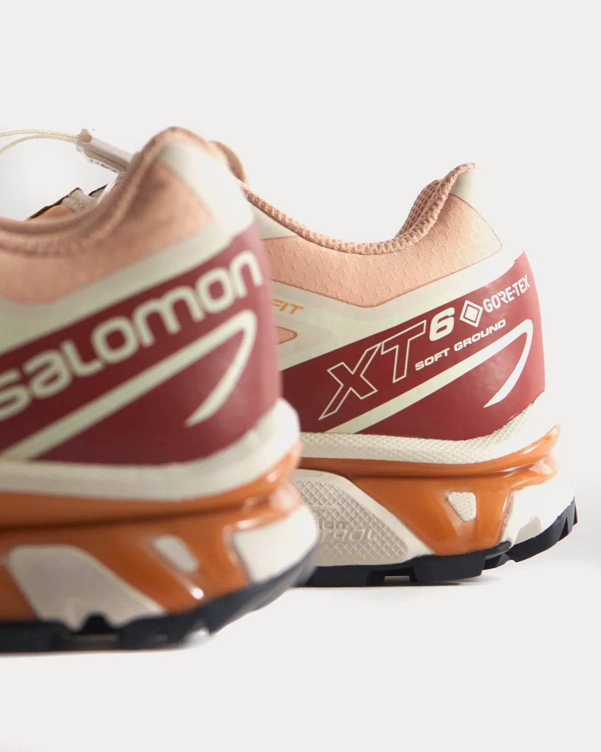 Salomon x Kith - Xt-6 Gore-Tex Hazelnut / Burnt Henna / Vanilla Ice Low Top Sneakers