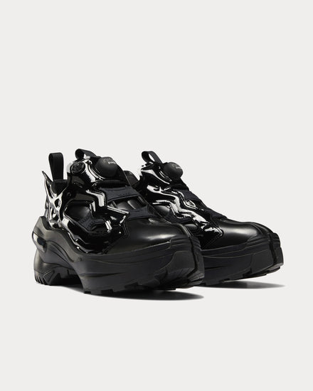 完売必至 Reebok MAISON MARGIELA Instapump Fury Tabi Black Reebok Maison Margiela x Tabi InstaPump Fury Oxford Black
