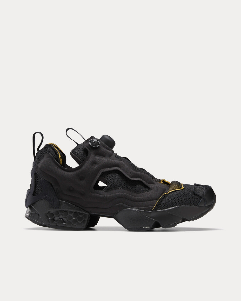Reebok insta pump fury black and white store