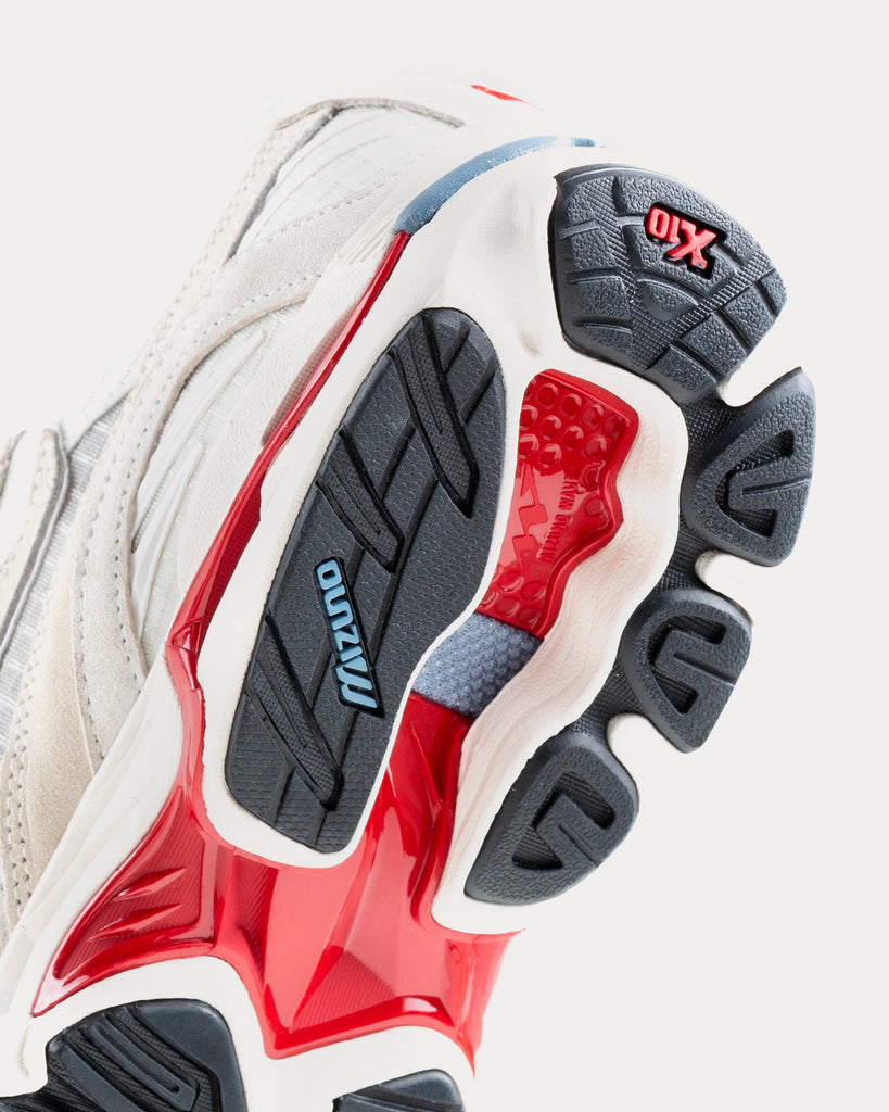 Mizuno x Highsnobiety Wave Rider 10 White / Red Running Shoes