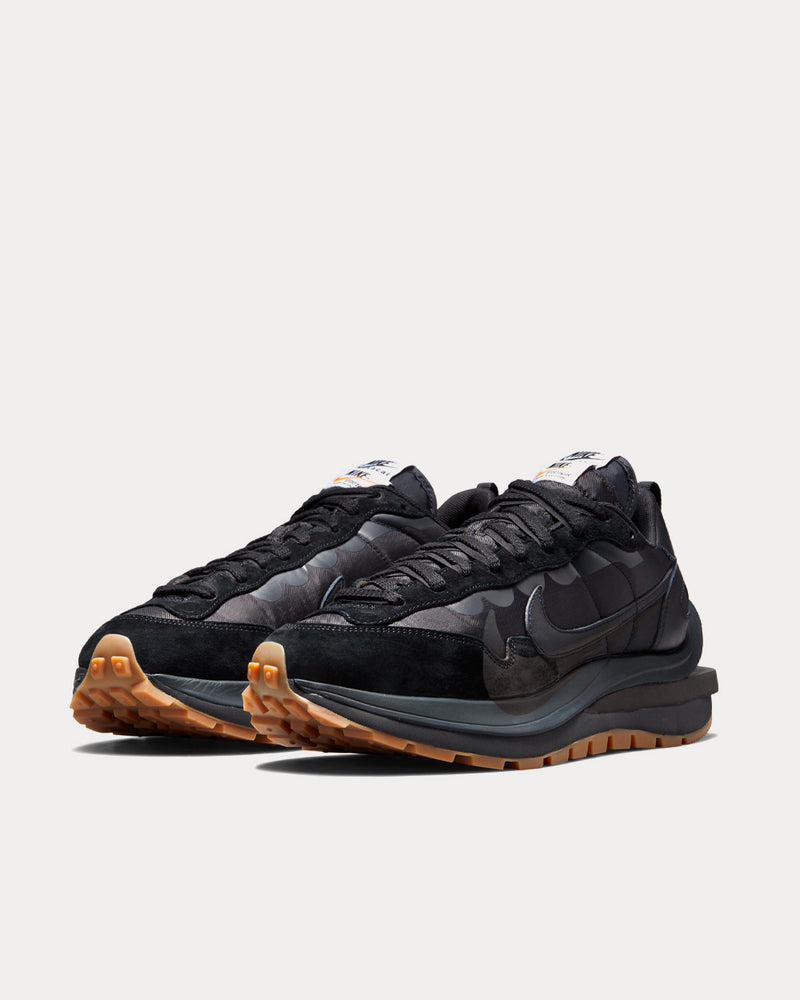 Nike x Sacai Vapourwaffle Black / Off Noir Low Top Sneakers - 3