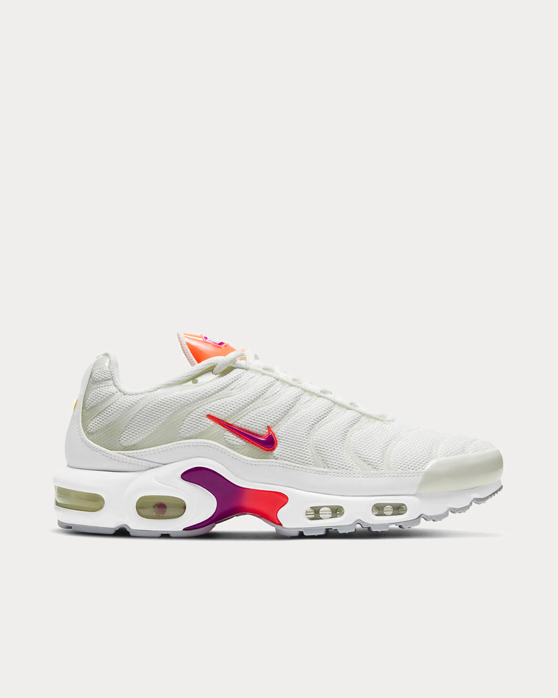 Nike Air Max Plus Summit White Low Top Sneakers - 1