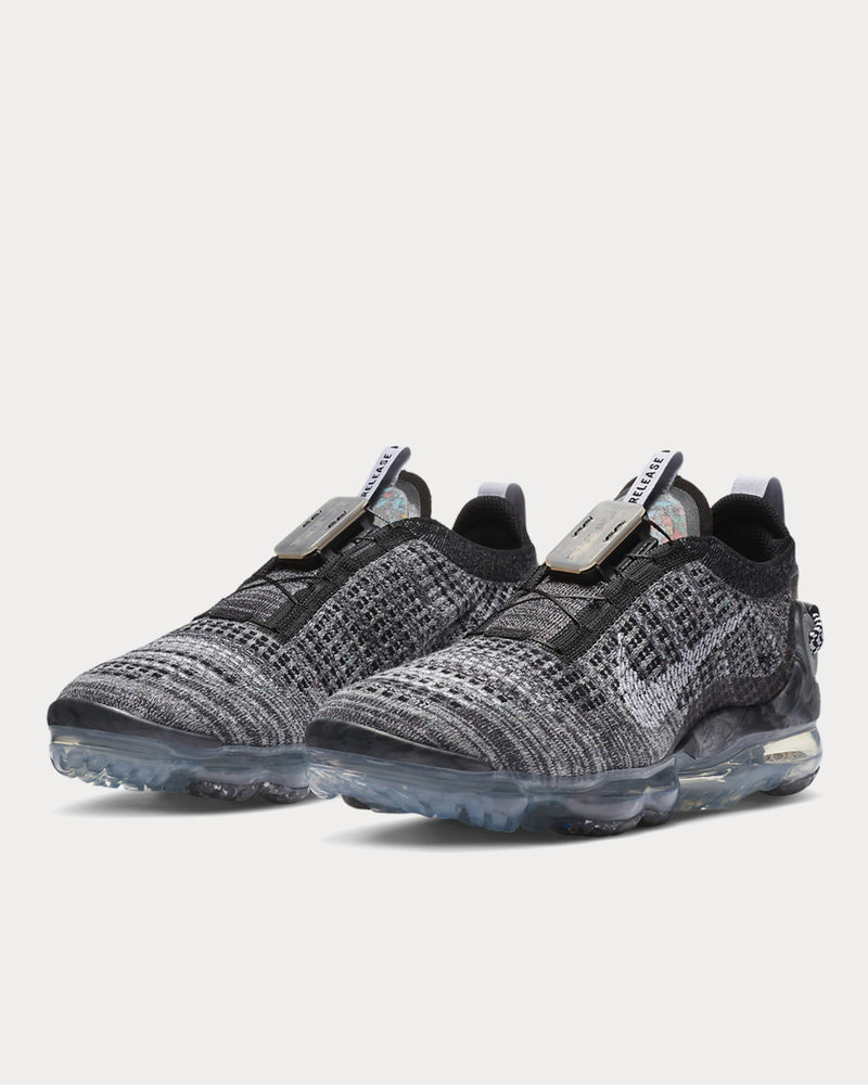 Nike Air VaporMax 2020 Flyknit Black Low Top Sneakers - 2