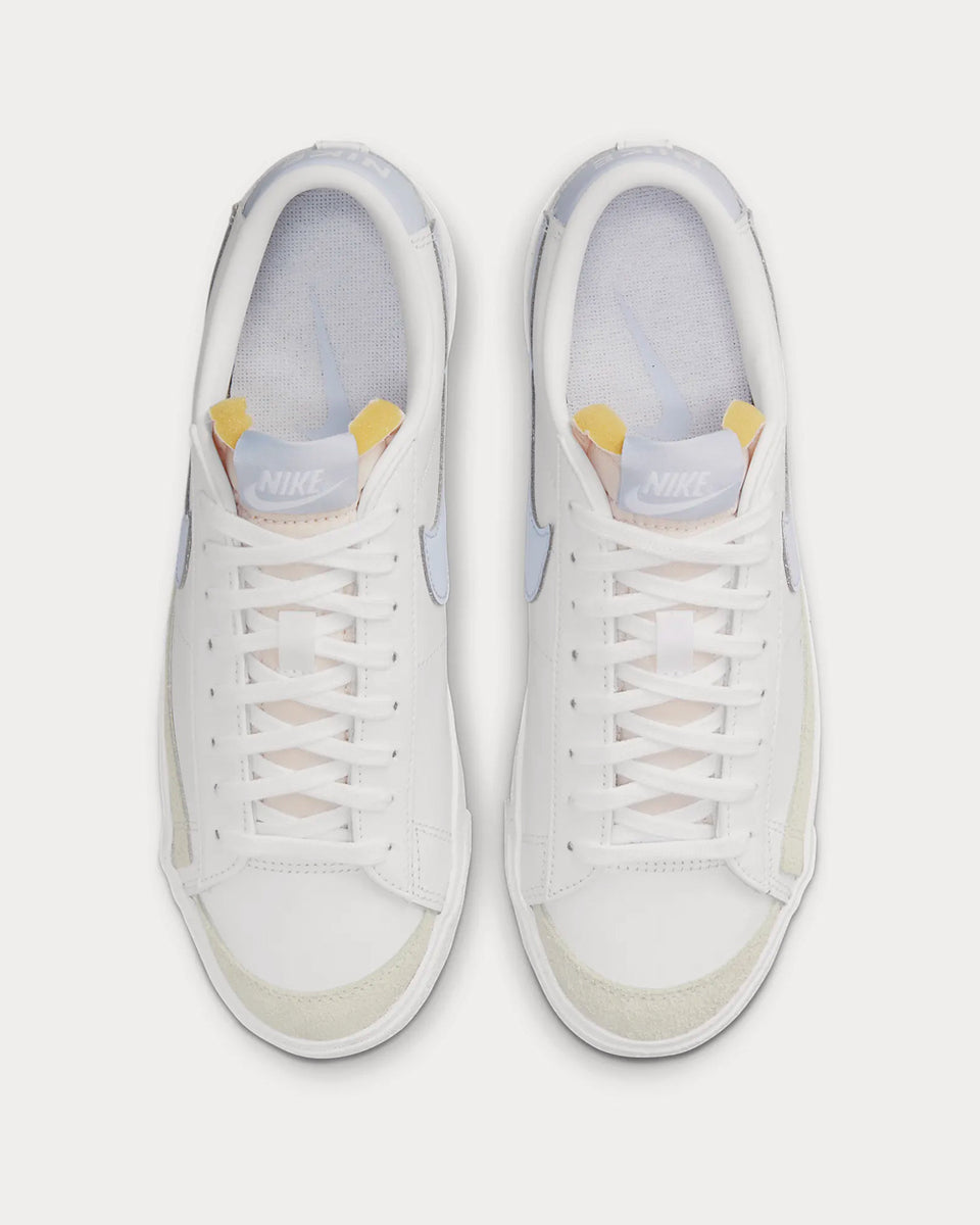 Nike Blazer Low '77 White / Ghost Low Top Sneakers Sneak in Peace