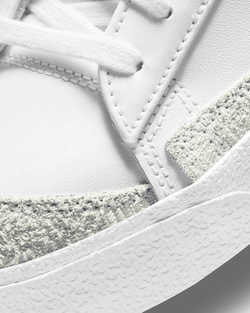 Nike Blazer Low '77 White / Ghost Low Top Sneakers - 6