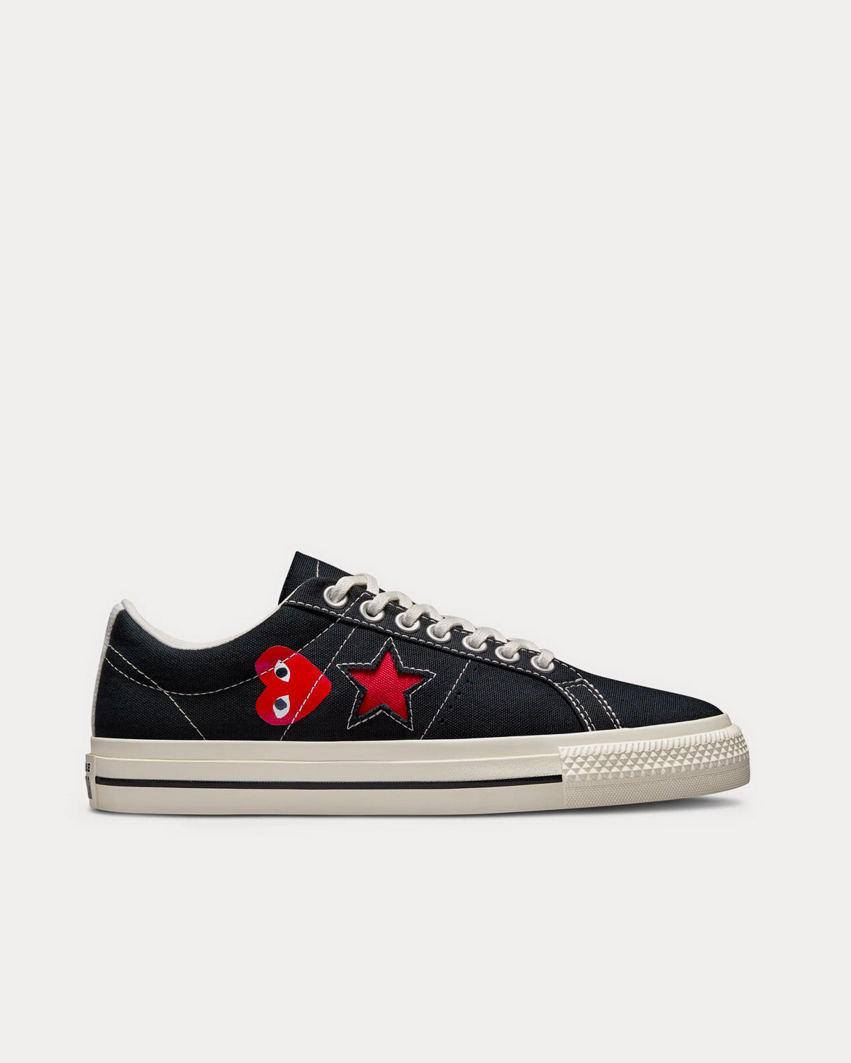 Converse x Comme des Gar ons PLAY One Star Red Heart Black