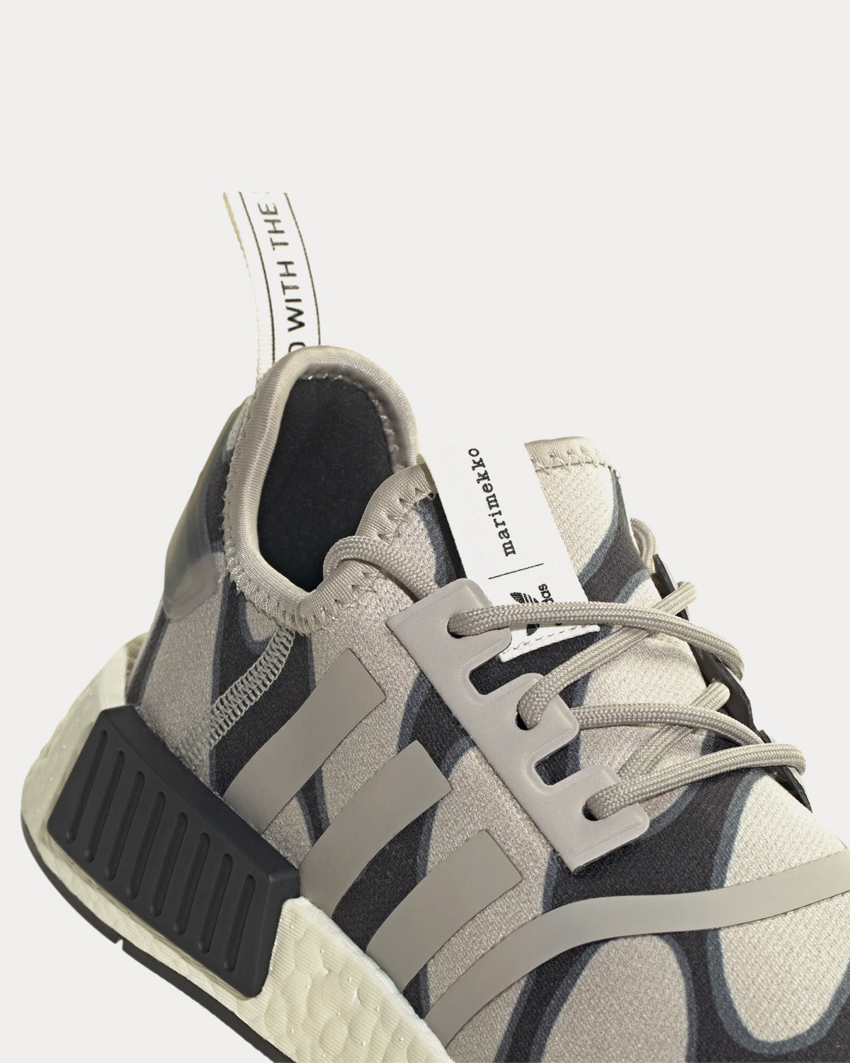 Adidas x Marimekko - NMD_R1 Core Black / Off White / Grey Six Low Top Sneakers