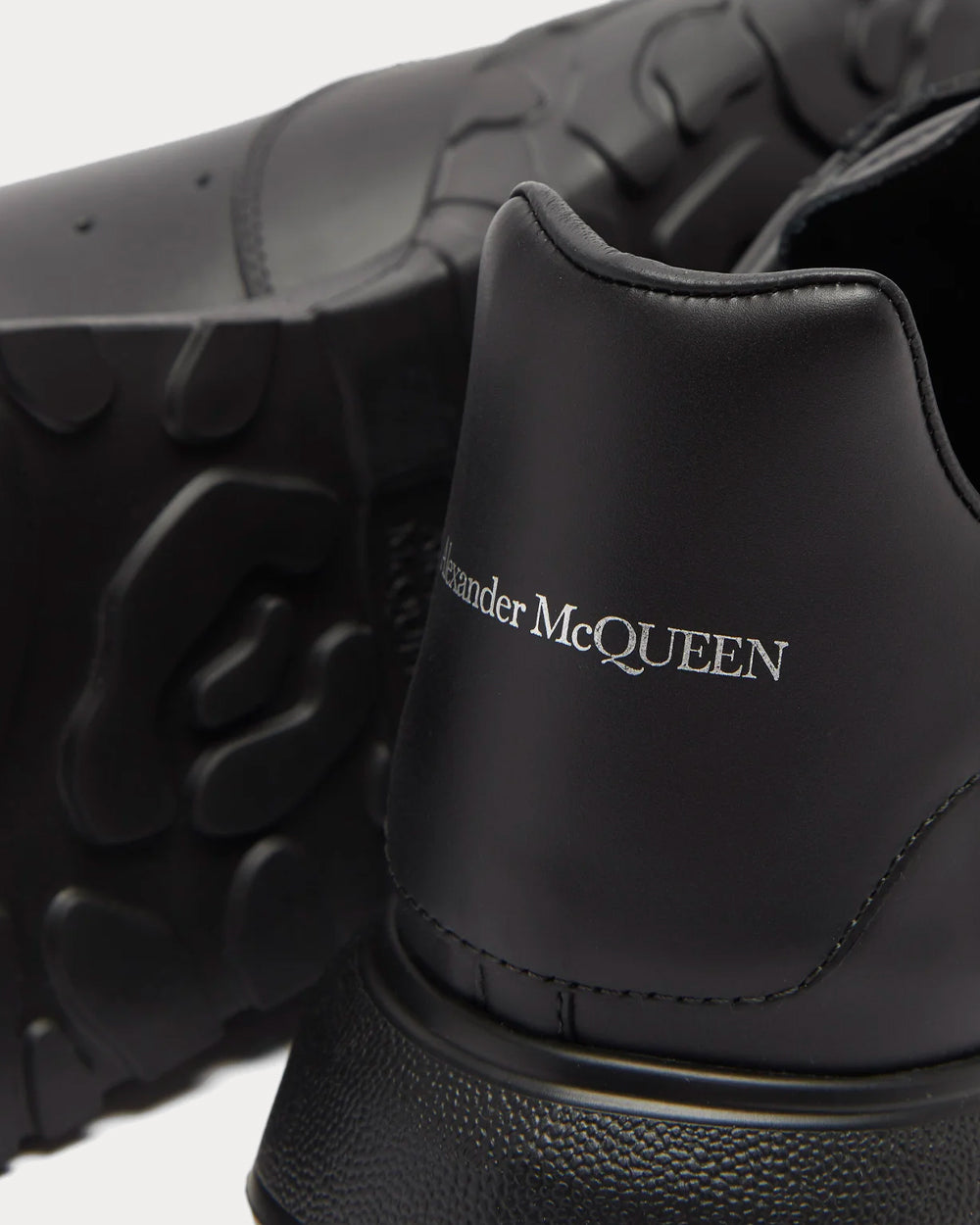 Alexander McQueen - Court Black Low Top Sneakers