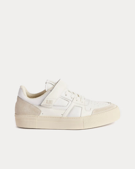 Ami Paris Ami De Coeur White Low Top Sneakers - 1