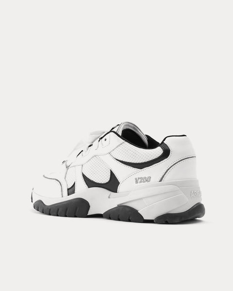 Catfish Lo White / Black Low Top Sneakers