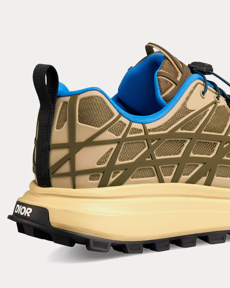 [Dior] B31ロートップスニーカー Dior B31 Runner Sneakers in white technical mesh and grey