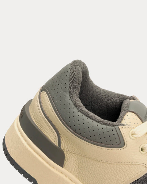 2022A/W AUA406-001 Grey Low Top Sneakers