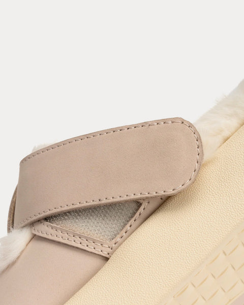 2022 a/w AUE003-002 Beige Slip On Sneakers