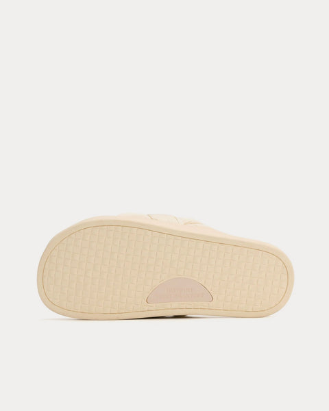 2022 a/w AUE901-001 White Slip Ons