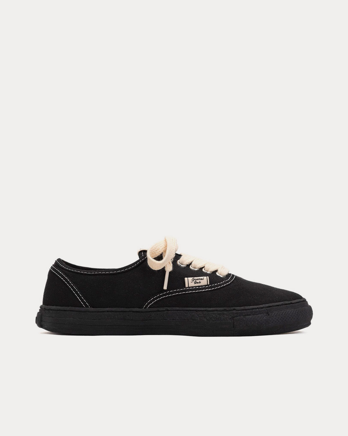 General Scale By Maison Mihara Yasuhiro - Past Sole 5 Canvas Black / Black Low Top Sneakers