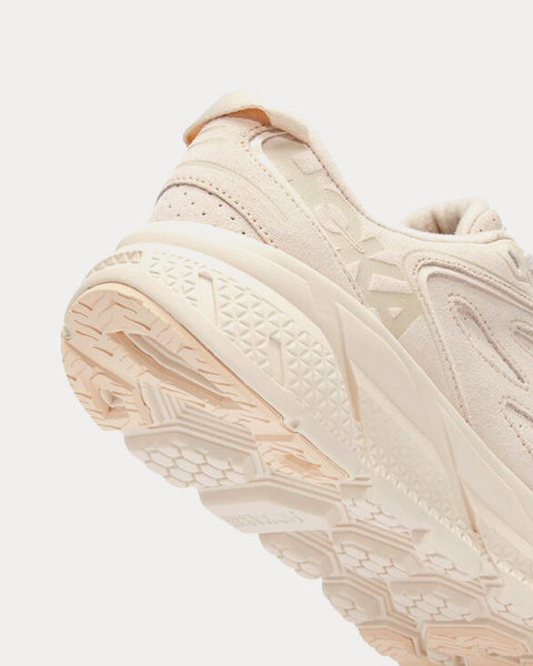 Clifton L Suede Eggnog / Eggnog Running Shoes