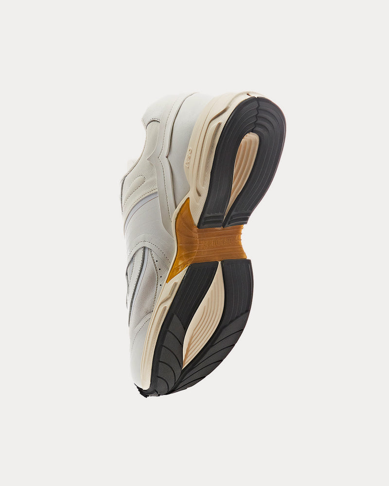 IYSO Acumik Vintage White Low Top Sneakers - 5