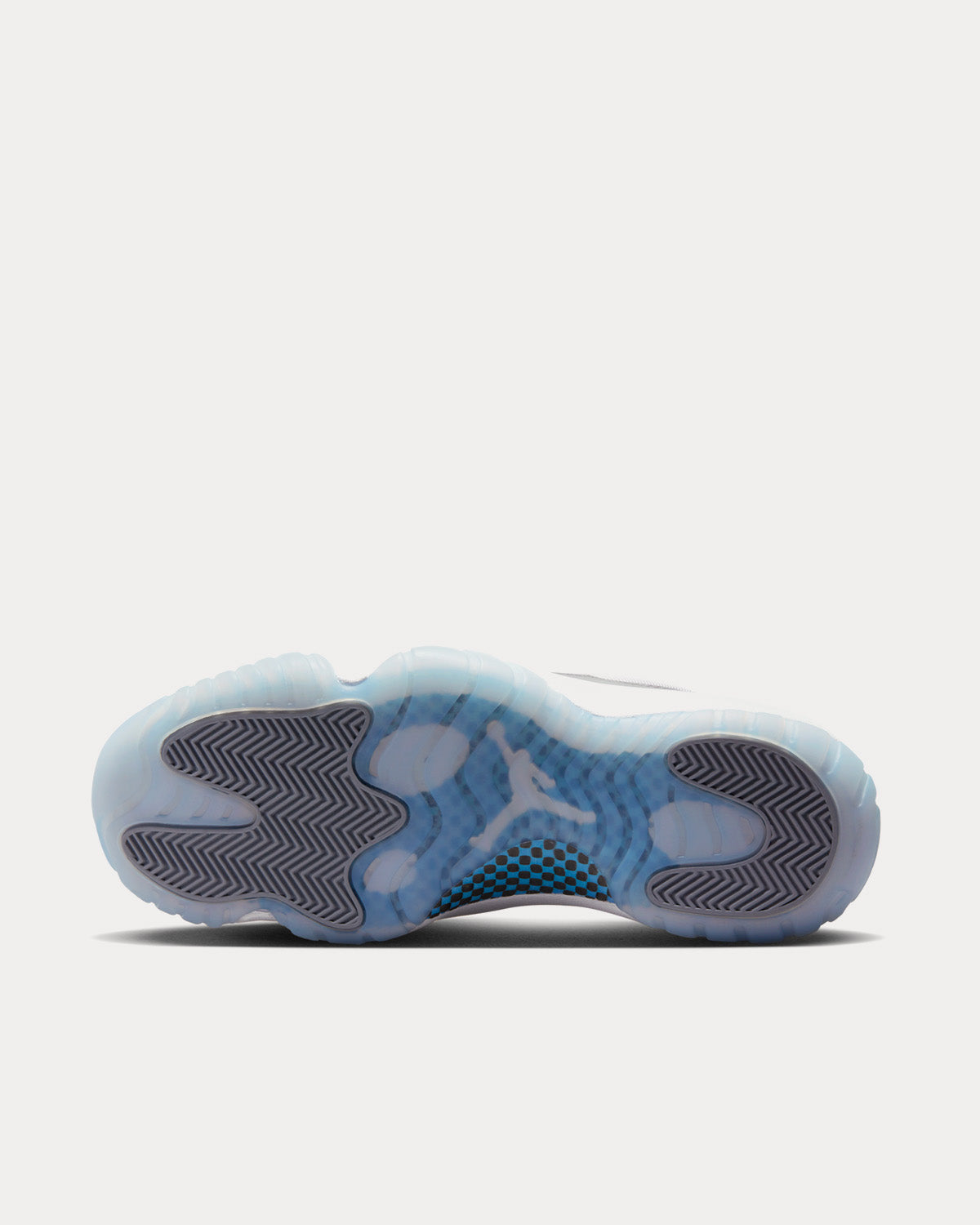 Jordan 11 low baby blue and white shop