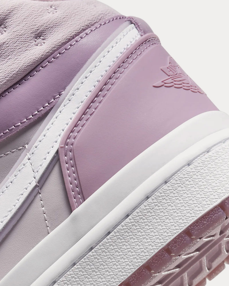 Jordan Air Jordan 1 Acclimate Plum Fog / Amethyst Wave / Amethyst Ash / White High Top Sneakers - 6