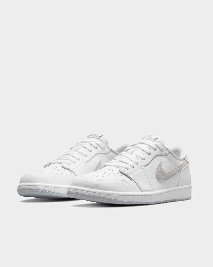 Nike Air Jordan 1 Low sneakers in triple white