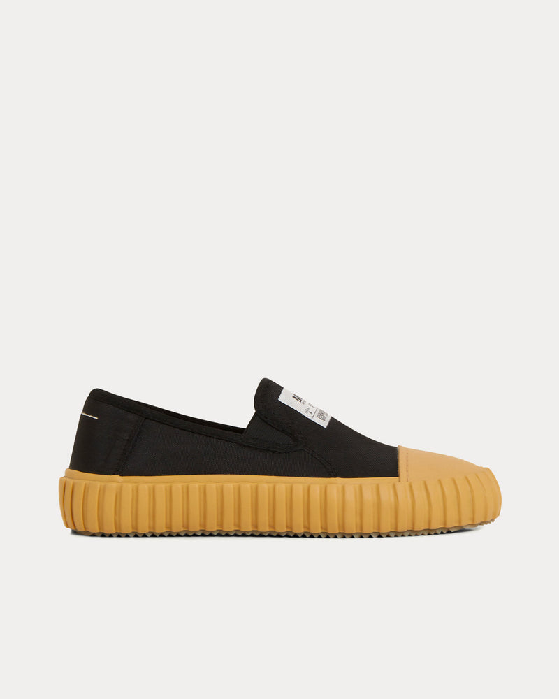 Maison Margiela Vulcanized Black Low Top Sneakers - 1