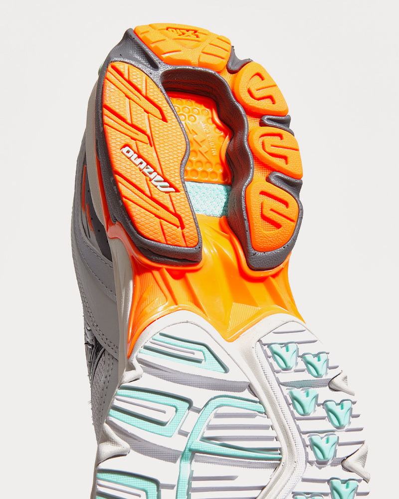 Mizuno Wave Rider 10 White Low Top Sneakers - 5