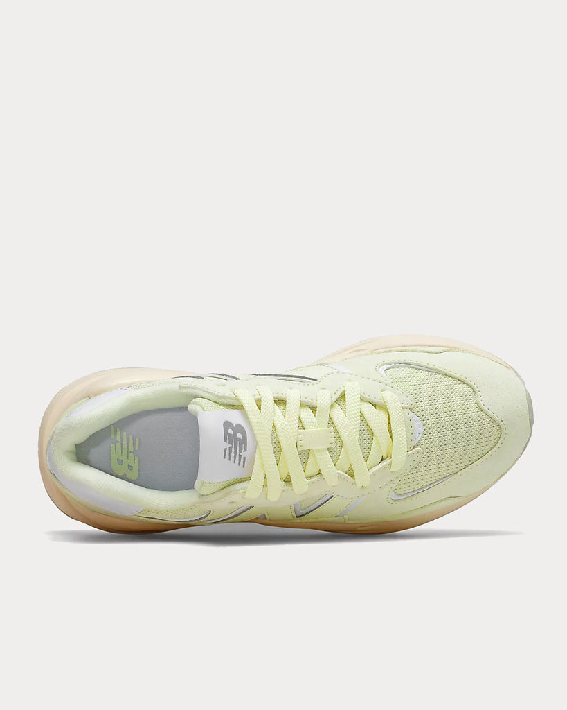 New Balance 57/40 sneakers in cream