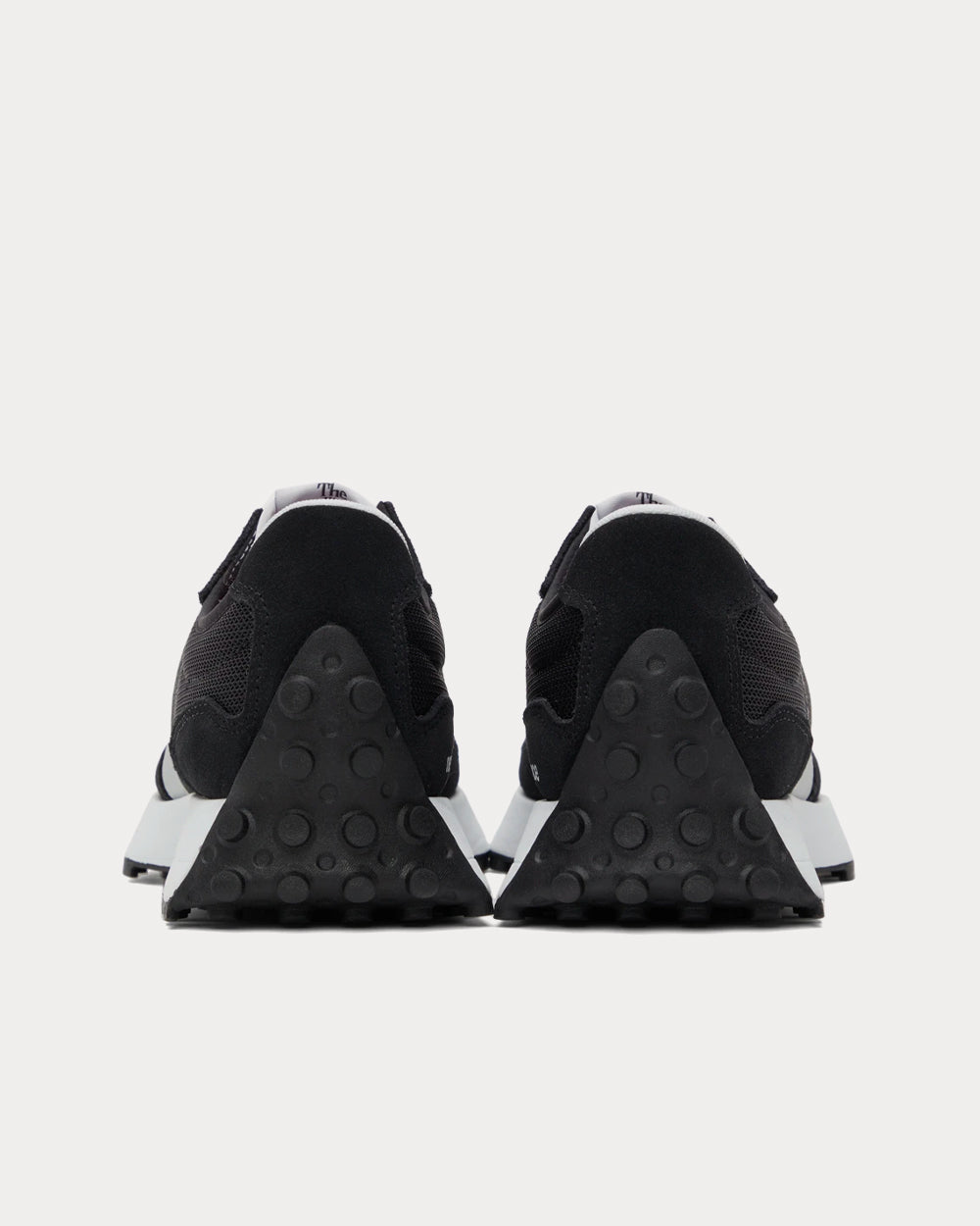 New Balance - 327 Black / Metallic Silver Low Top Sneakers