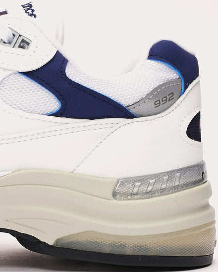 New Balance M992 White / Blue Low Top Sneakers - 5