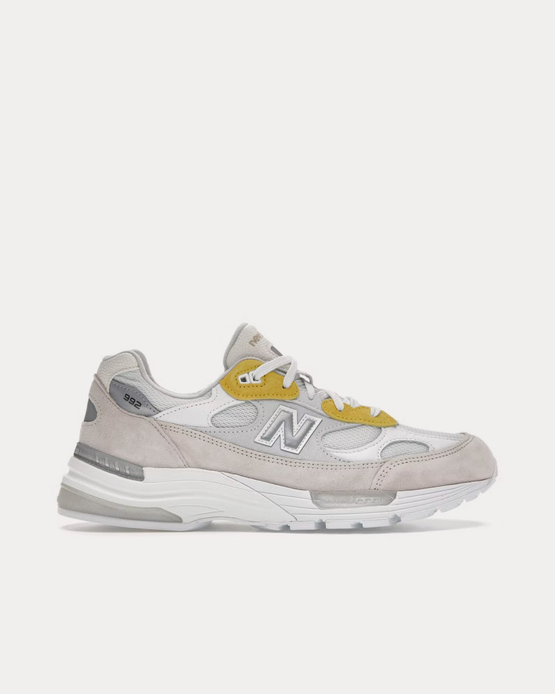 【本物保証 /関税・送料無料】paperboy × New Balance 992 New Balance x Paperboy Men's 992 Fried Egg Low Top Sneakers