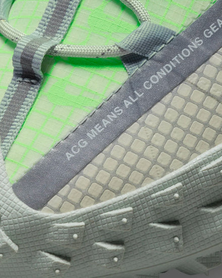 Nike ACG Mountain Fly Green / Beige Low Top Sneakers - 6