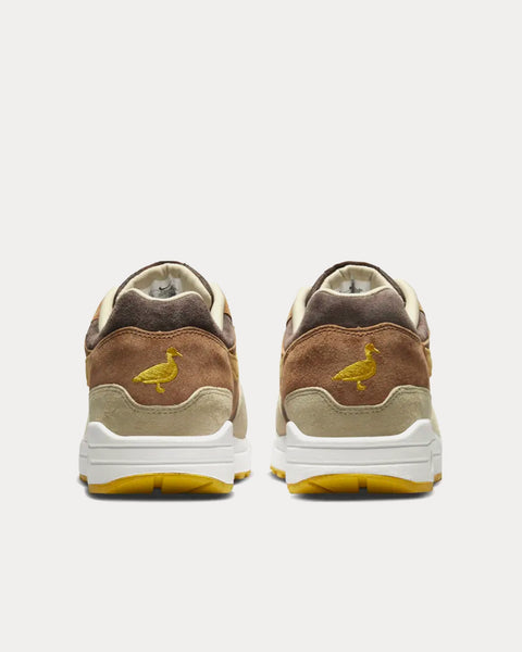in stand houden Oppervlakte lekken Nike Air Max 1 'Ugly Duckling' Pecan & Yellow Ochre Low Top Sneakers -  Sneak in Peace