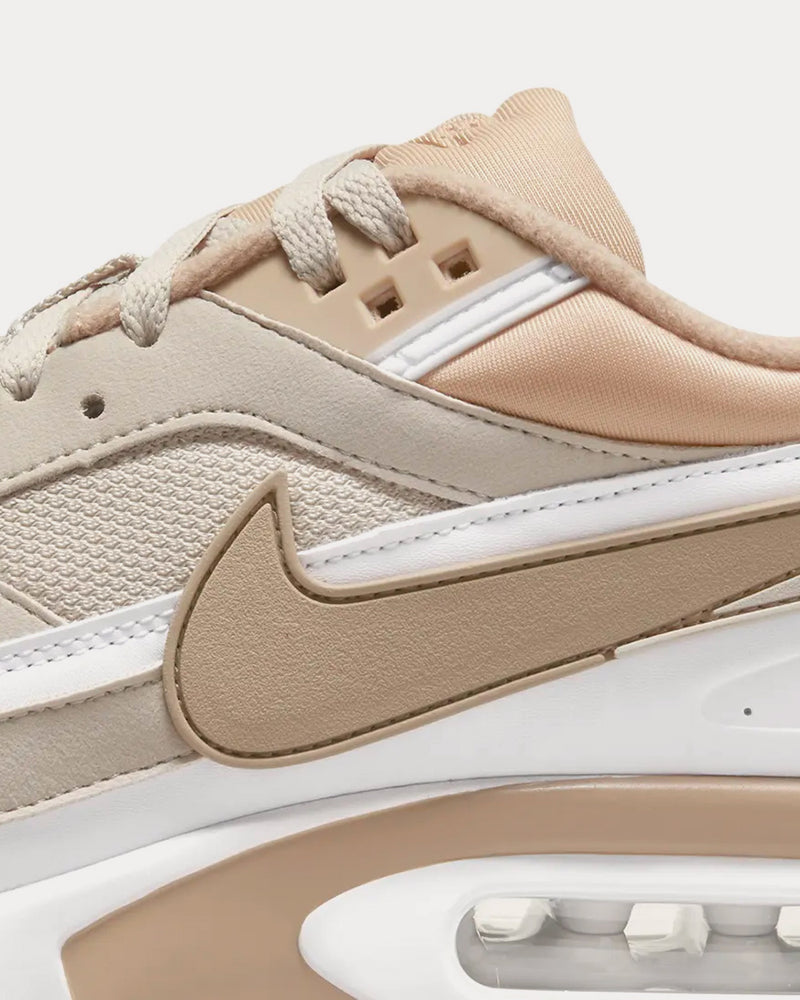 Nike Air Max BW Cream Low Top Sneakers - 6