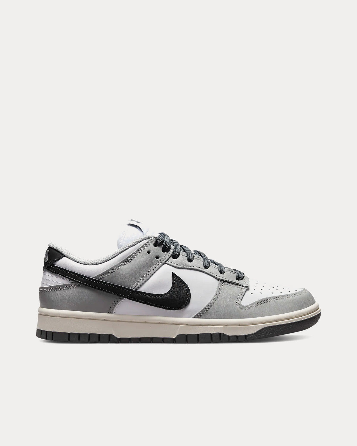 Dunk Low White / Light Smoke Grey / Sail / Iron Grey Low Top Sneakers