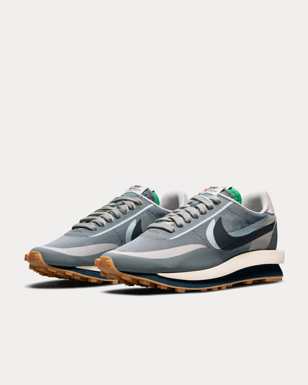 Nike x Sacai x CLOT LDWaffle Obsidian Grey Low Top Sneakers - 3