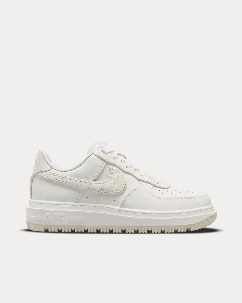 nike air force 1 '07 lv8 white