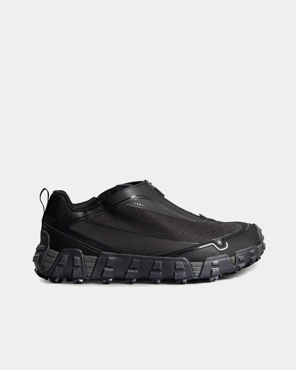 Norse Projects ARKTISK Zip Up Runner Black Running Shoes Sneak in Peace