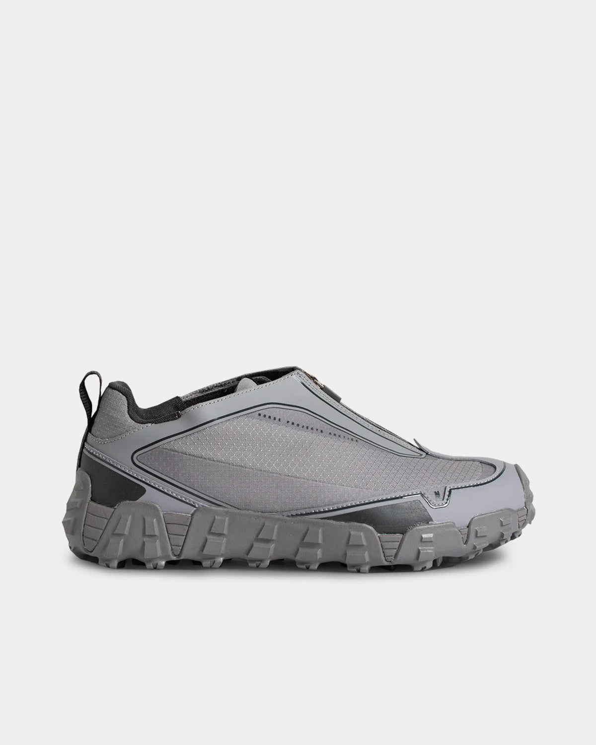 Norse Projects - ARKTISK Zip Up Runner Glacier Grey Running Shoes