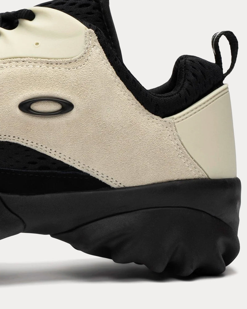 Oakley x Brain Dead Chop Saw Ivory / Black Low Top Sneakers - 3