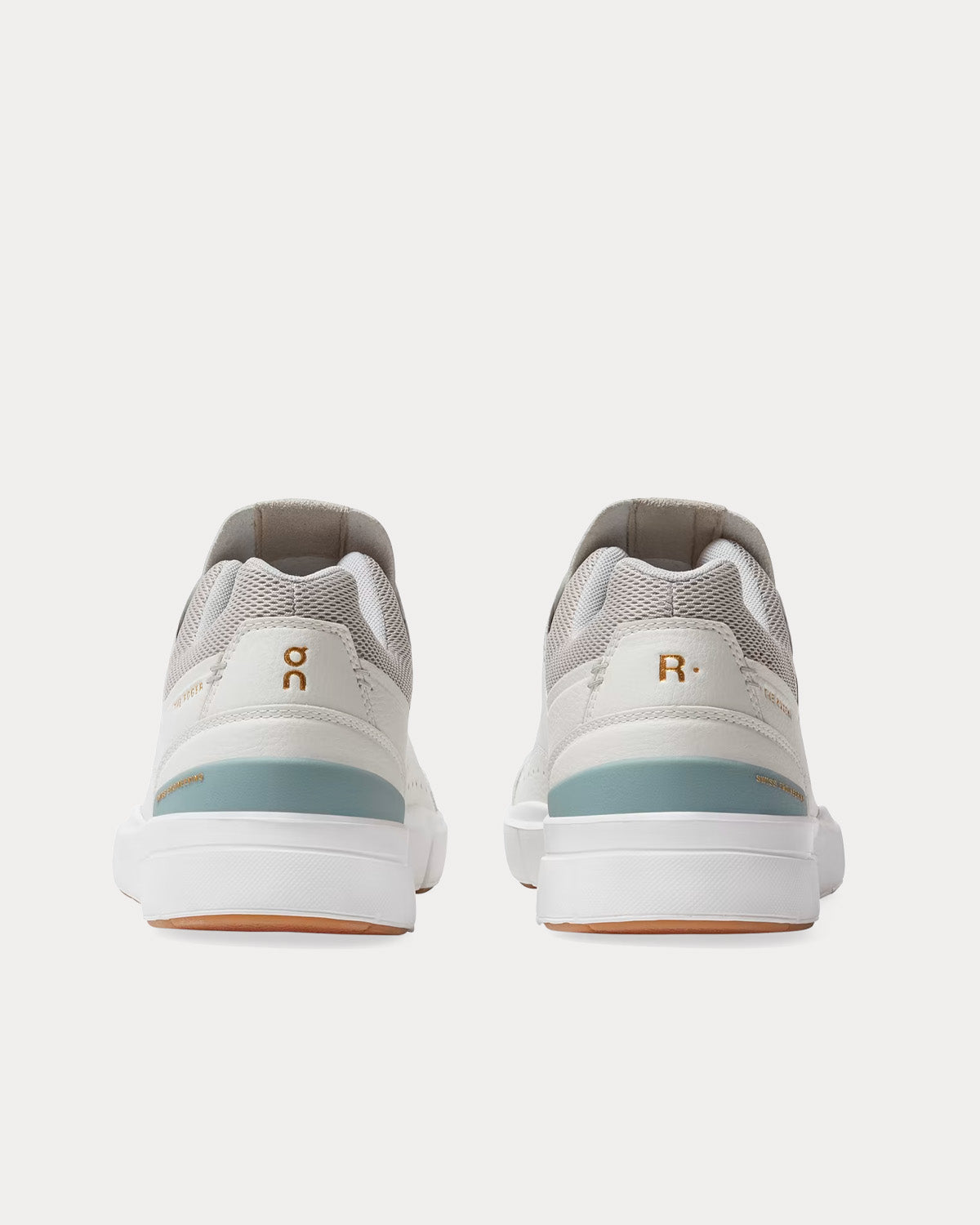 On Running Men #39 s The Roger Centrecourt Ice / Phantom Low Top Sneakers On Running Men #39 s The Roger Centrecourt Ice / Phantom Low Top Sneakers