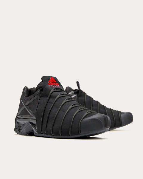 Yuuto Black Slip On Sneakers