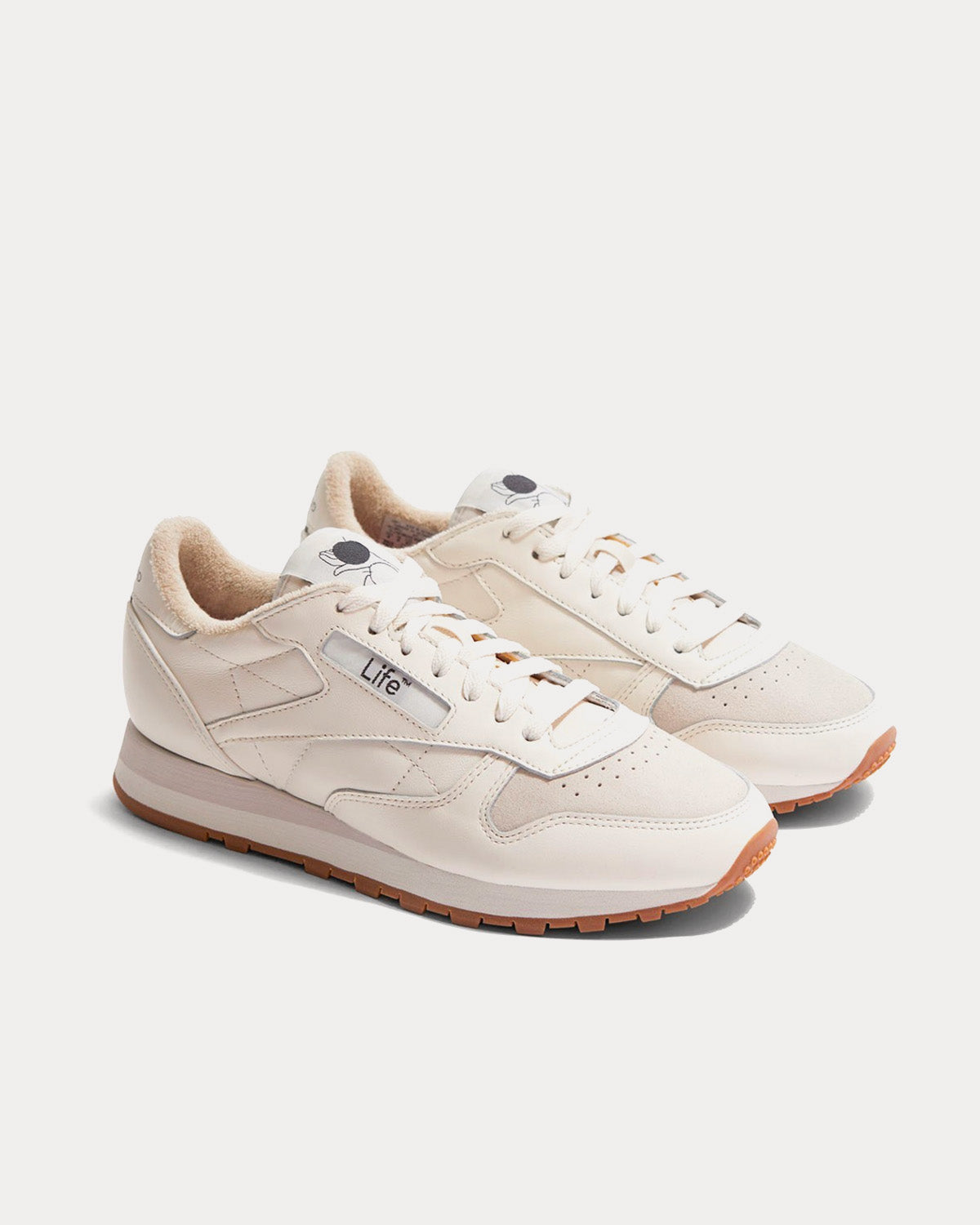 Reebok x Wood Wood - Classic Leather Chalk / Pure Grey 1 / Stucco Low Top Sneakers