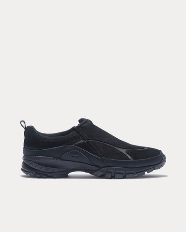 Suncore Foot Stand Walk Black Slip On Sneakers