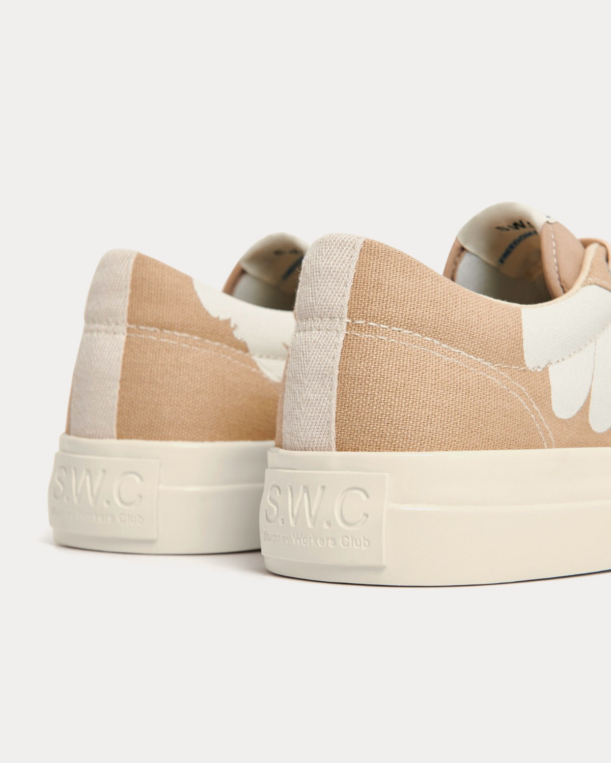 Stepney Workers Club - Dellow Shroom Hands Sand / White Low Top Sneakers