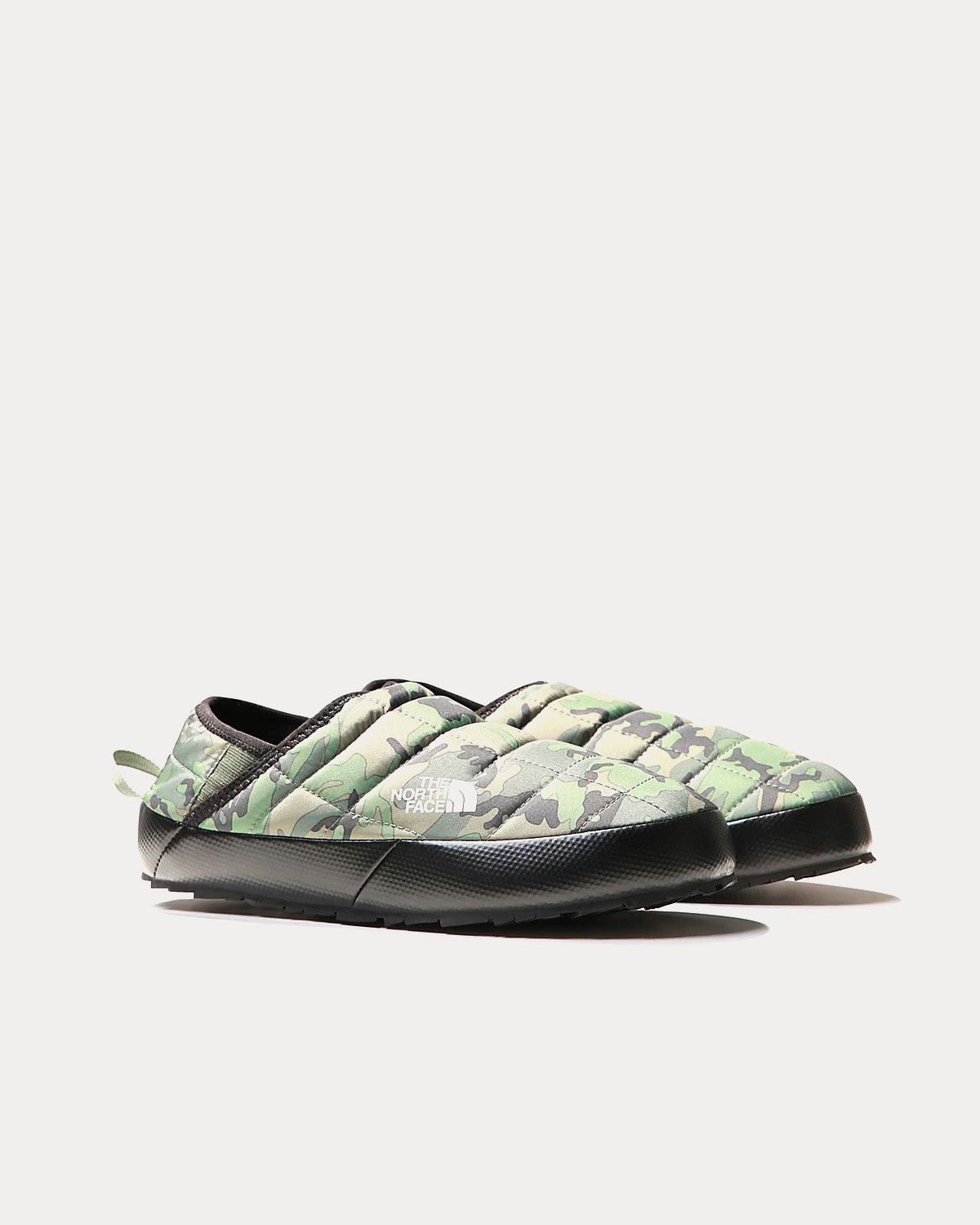 The North Face - ThermoBall V Traction Winter Mules Hyme Brushwood Camo Print / Thyme Slip Ons