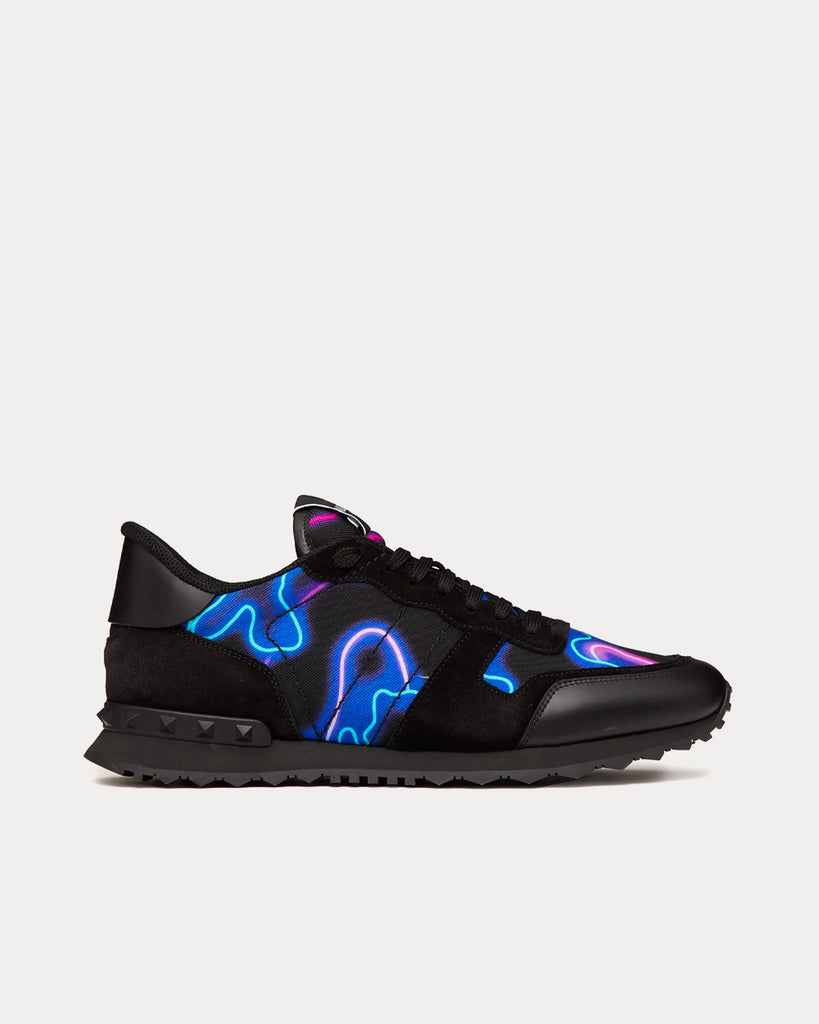 Mens pink on sale valentino trainers