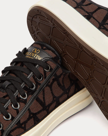 Valentino Toile Iconographe Totaloop Fondant / Black Low Top Sneakers - 5